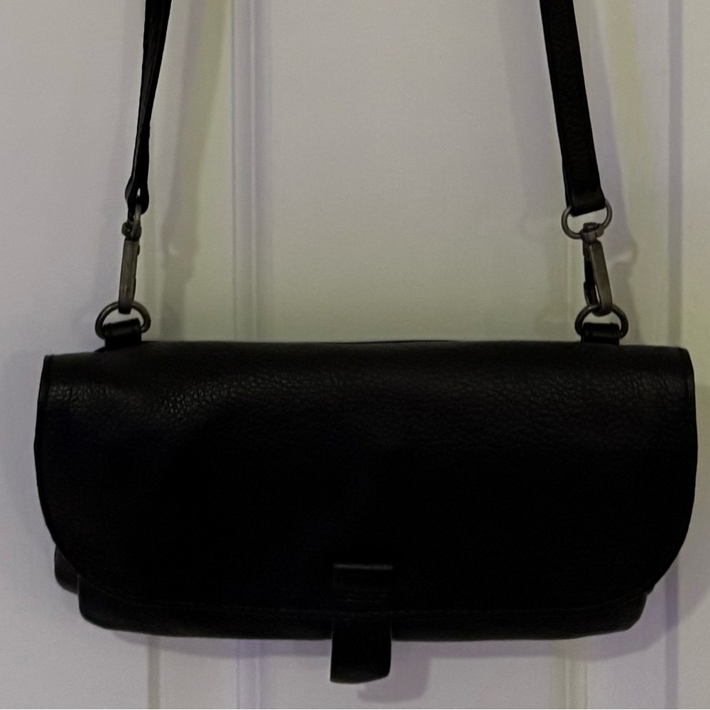 EUC Lucky Brand GENUINE LEATHER Jill Black convertible wallet crossbody